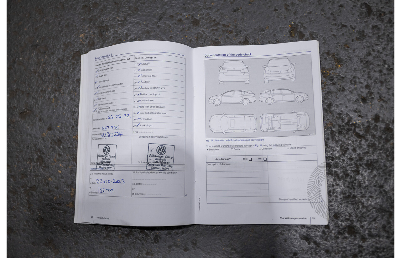 06/2014 Volkswagen Touareg 150 TDI (AWD) 7P MY14 4D Wagon White Turbo Diesel 3.0L