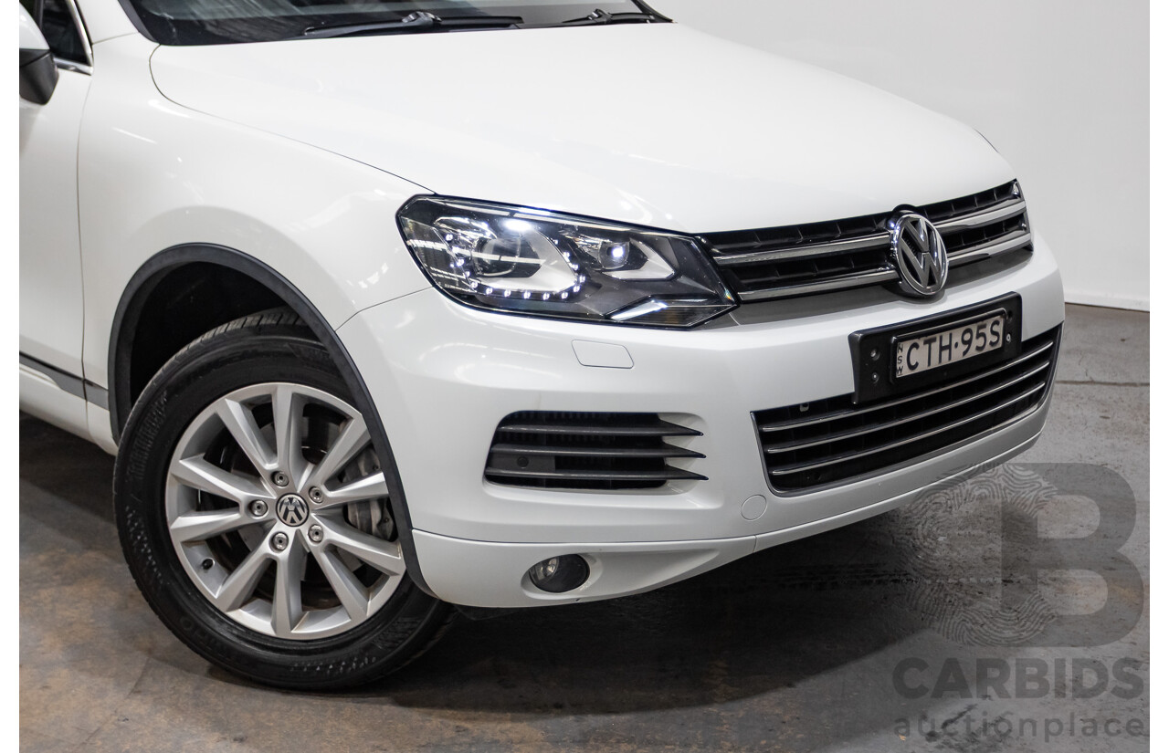 06/2014 Volkswagen Touareg 150 TDI (AWD) 7P MY14 4D Wagon White Turbo Diesel 3.0L