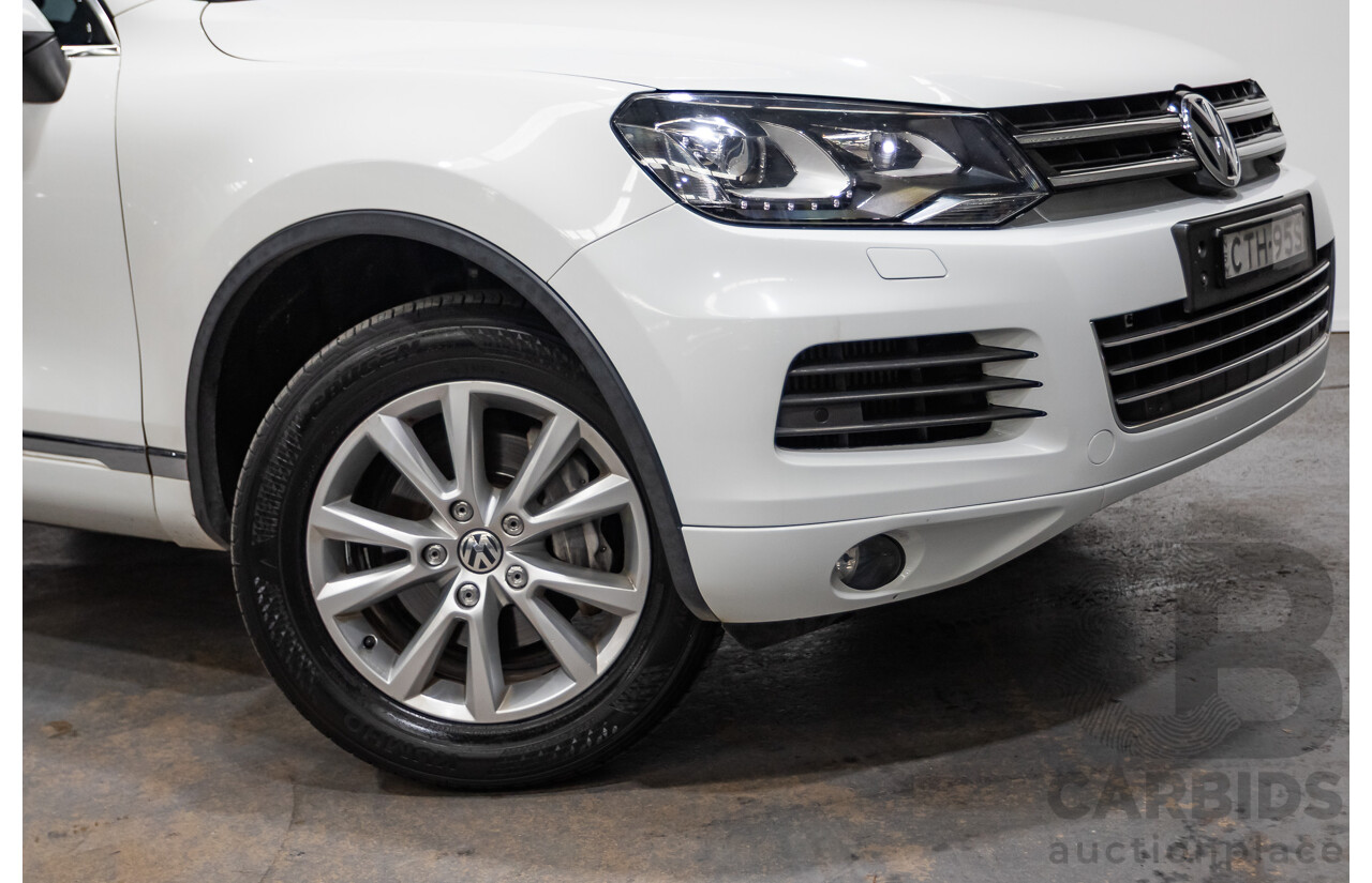 06/2014 Volkswagen Touareg 150 TDI (AWD) 7P MY14 4D Wagon White Turbo Diesel 3.0L