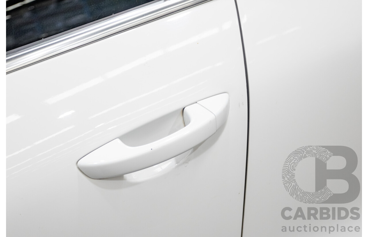 06/2014 Volkswagen Touareg 150 TDI (AWD) 7P MY14 4D Wagon White Turbo Diesel 3.0L