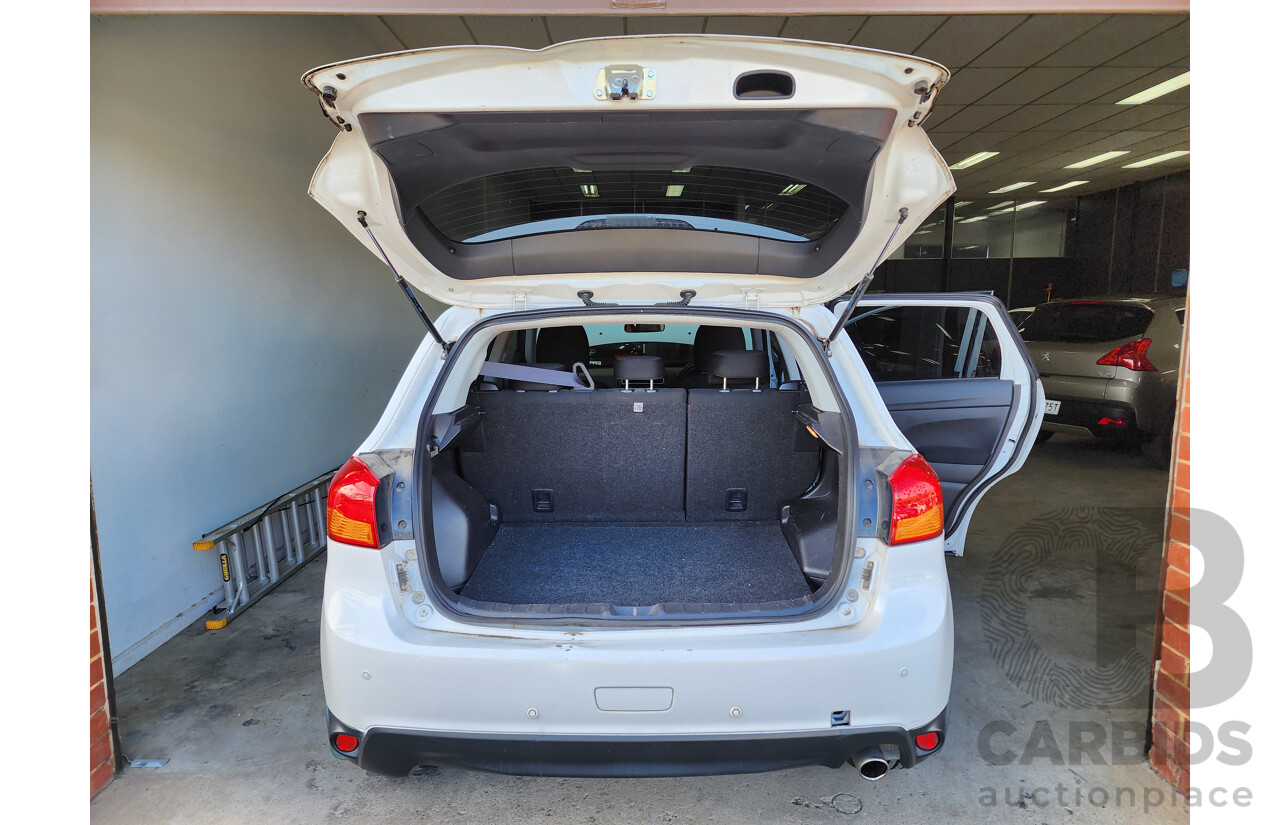 4/2015 Mitsubishi ASX LS (2wd) XB MY15 4d Wagon White 2.0L