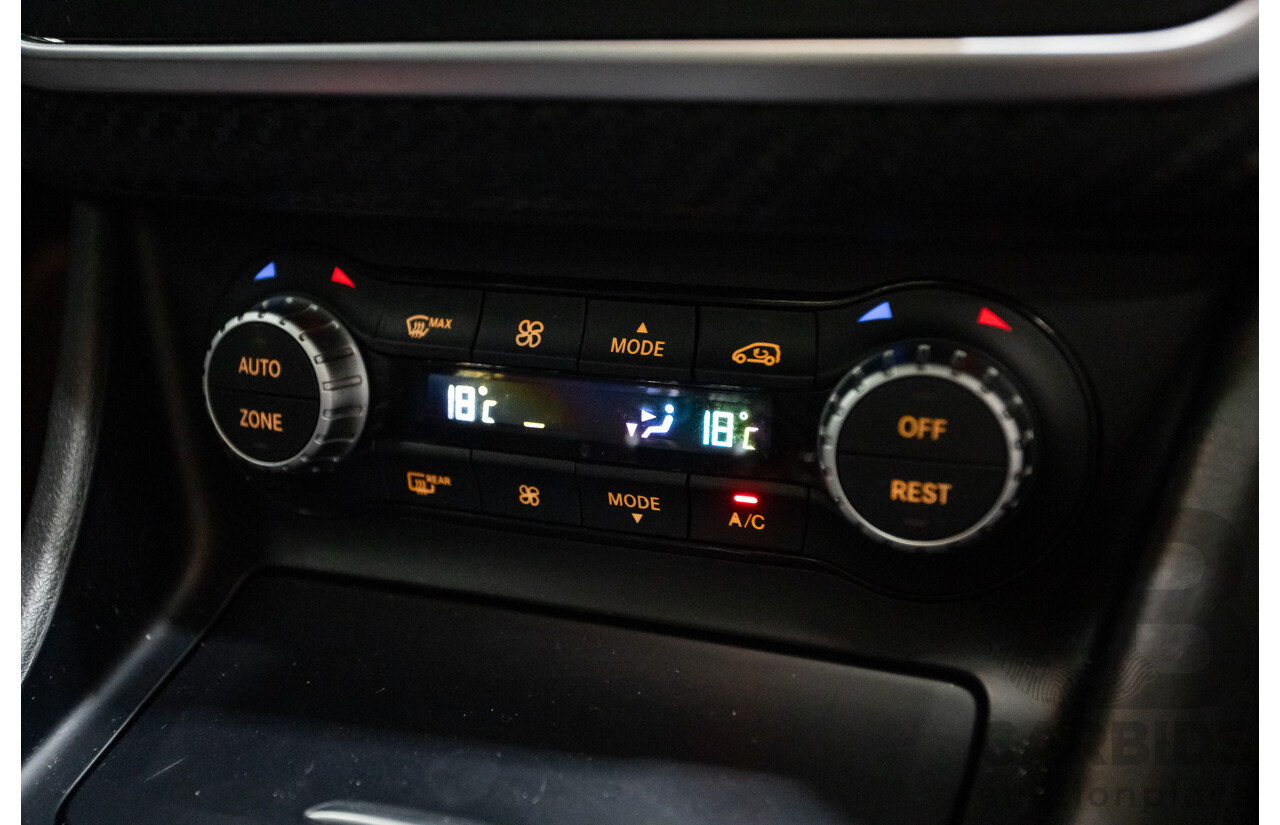 1/2014 Mercedes-Benz A45 AMG 176 (AWD) MY14 5d Hatchback White Turbo 2.0L