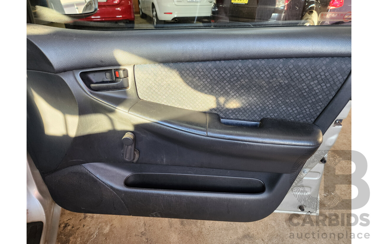 5/2004 Toyota Corolla Ascent SECA ZZE122R 5d Hatchback Grey/Silver 1.8L