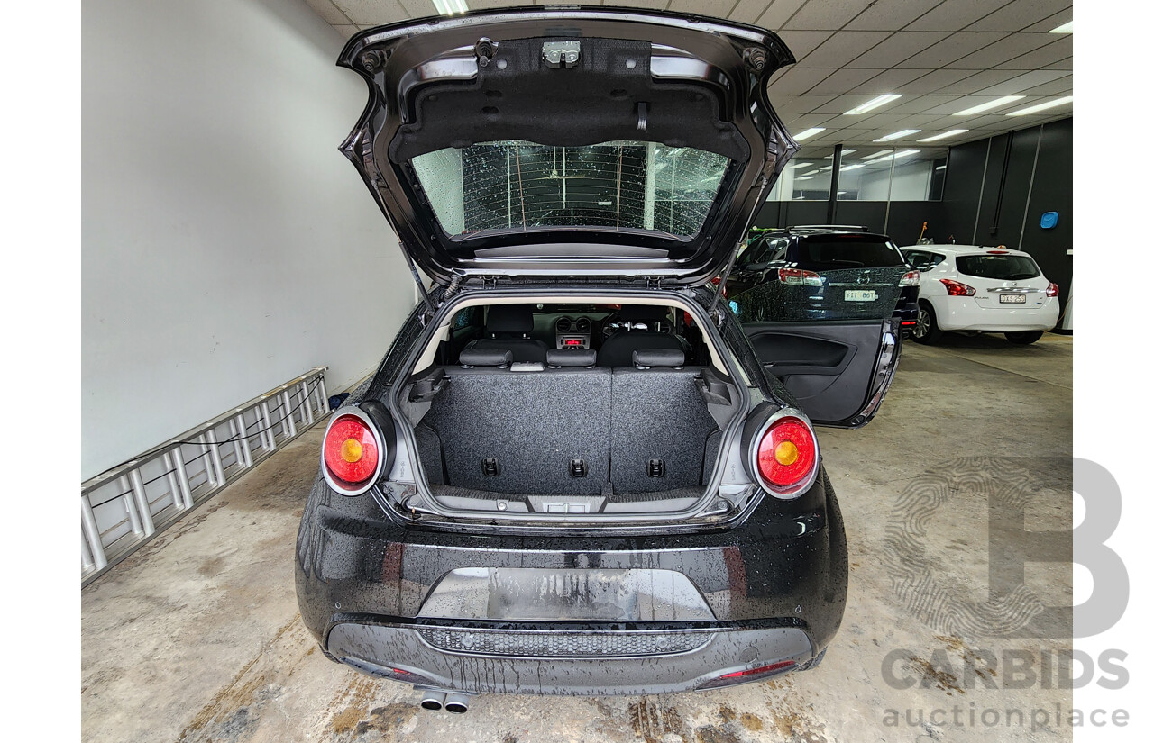 3/2010 Alfa Romeo Mito Sport  3d Hatchback Black 1.4L