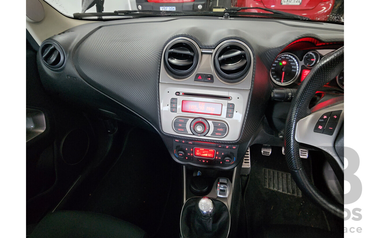 3/2010 Alfa Romeo Mito Sport  3d Hatchback Black 1.4L