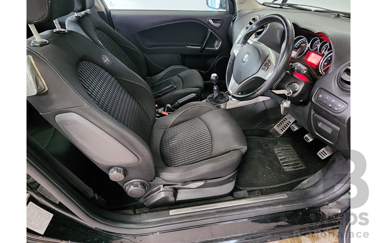3/2010 Alfa Romeo Mito Sport  3d Hatchback Black 1.4L