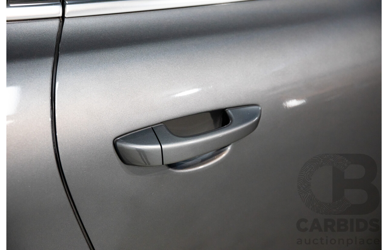 9/2013 Porsche Cayenne Diesel Series 2 MY14 4d Wagon Meteor Grey Metallic Turbo Diesel V6 3.0L