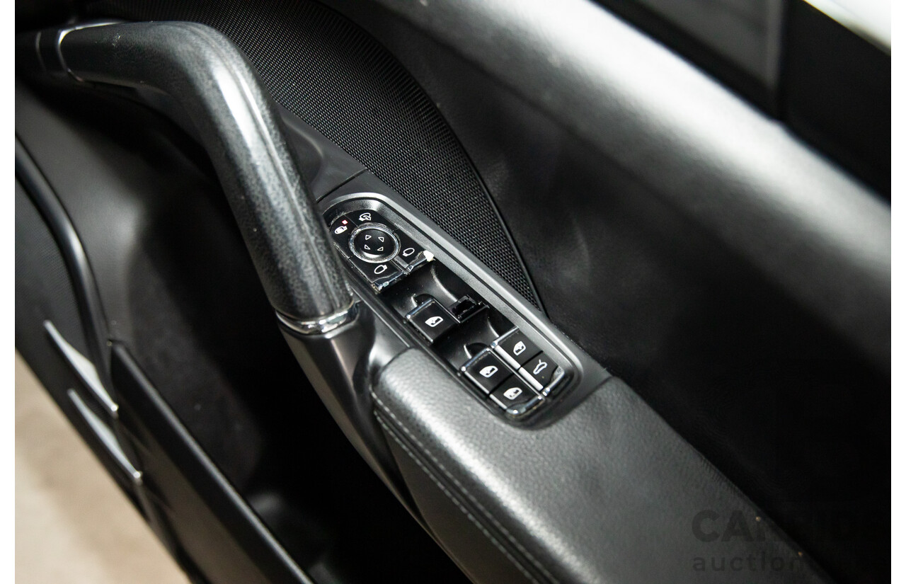 9/2013 Porsche Cayenne Diesel Series 2 MY14 4d Wagon Meteor Grey Metallic Turbo Diesel V6 3.0L