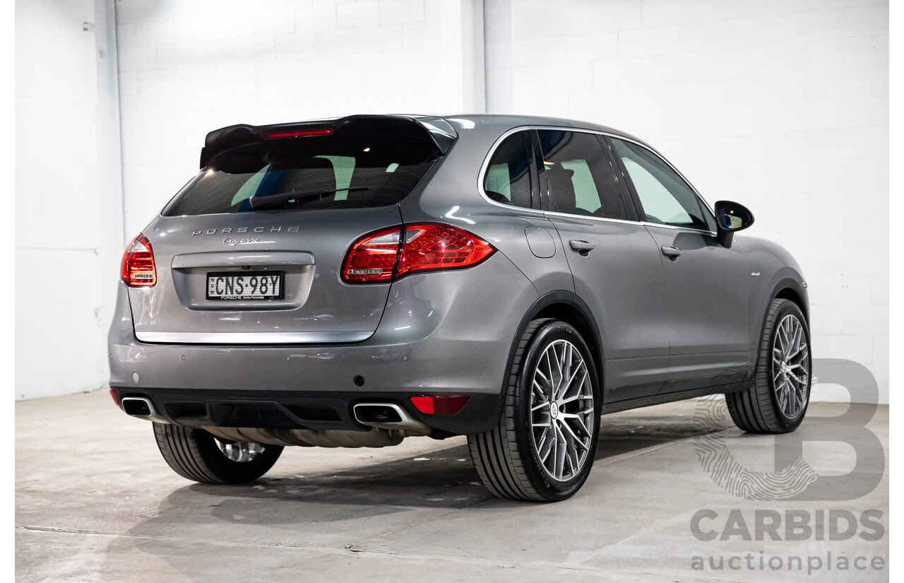 9/2013 Porsche Cayenne Diesel Series 2 MY14 4d Wagon Meteor Grey Metallic Turbo Diesel V6 3.0L