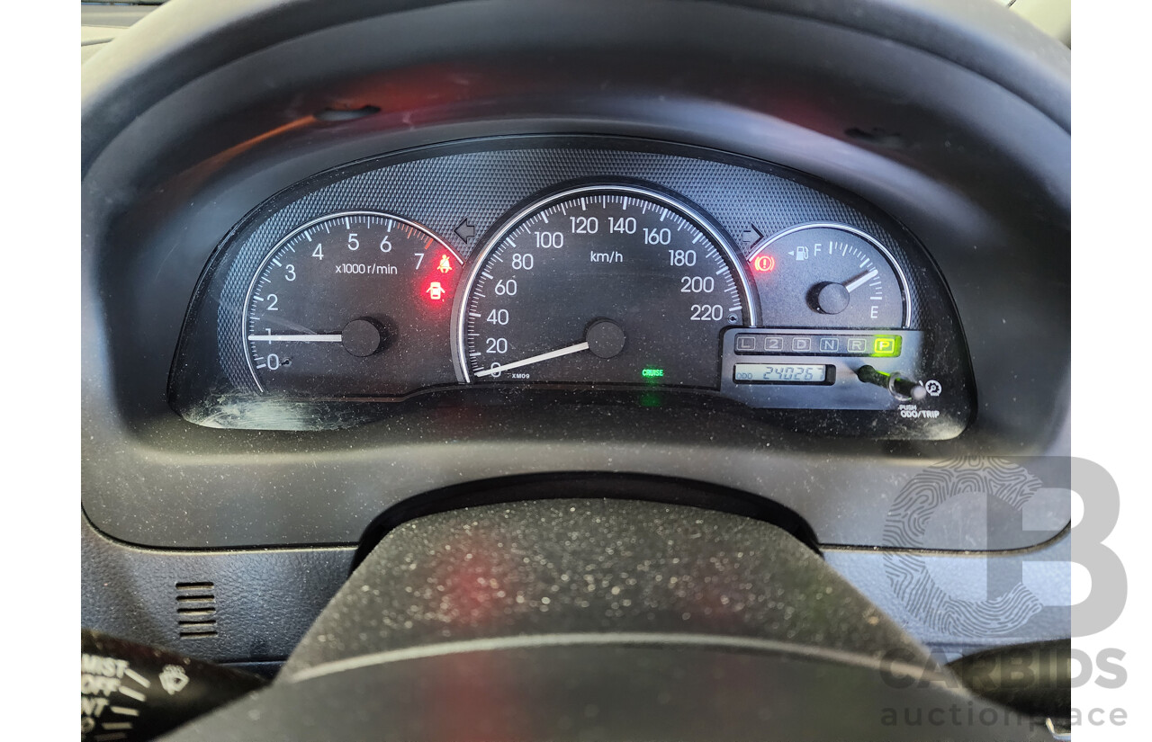 12/2008 Toyota Avensis Verso GLX ACM21R 4d Wagon White 2.4L