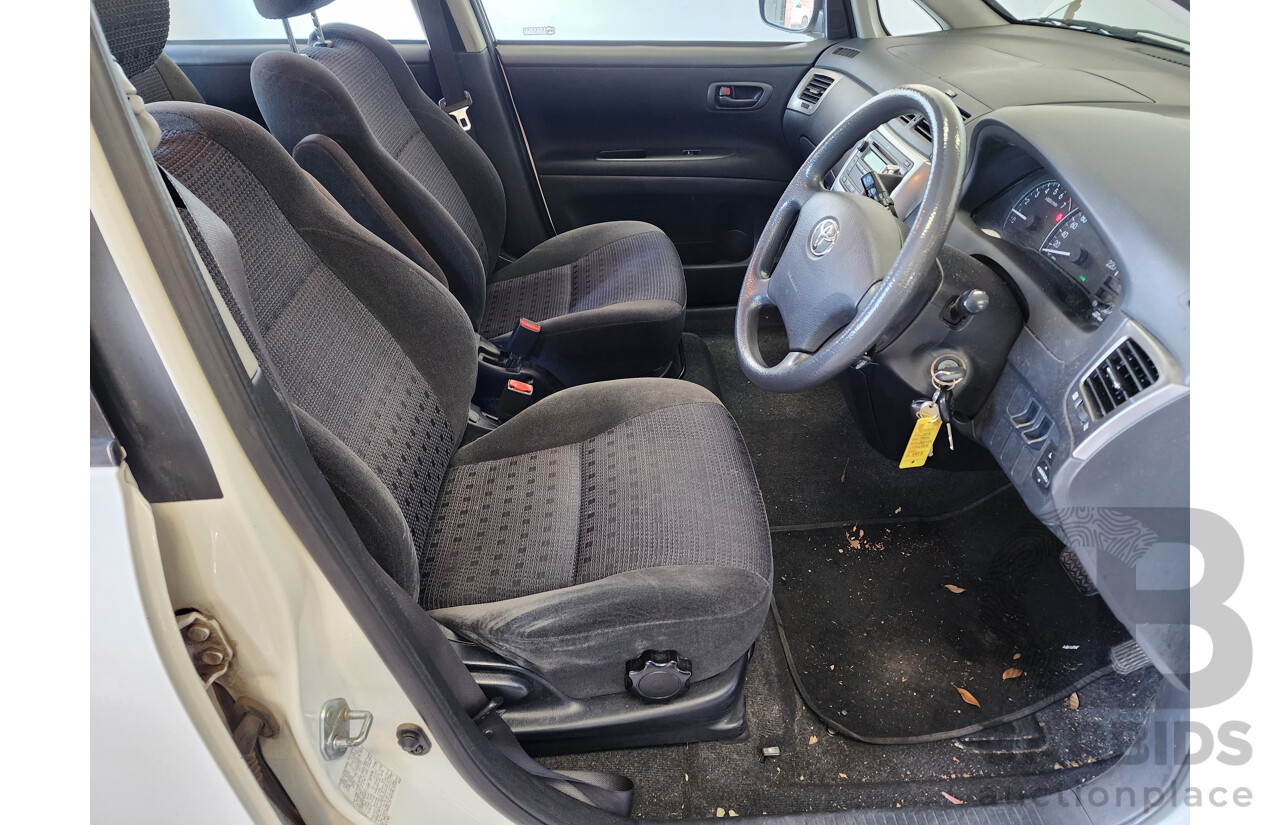 12/2008 Toyota Avensis Verso GLX ACM21R 4d Wagon White 2.4L