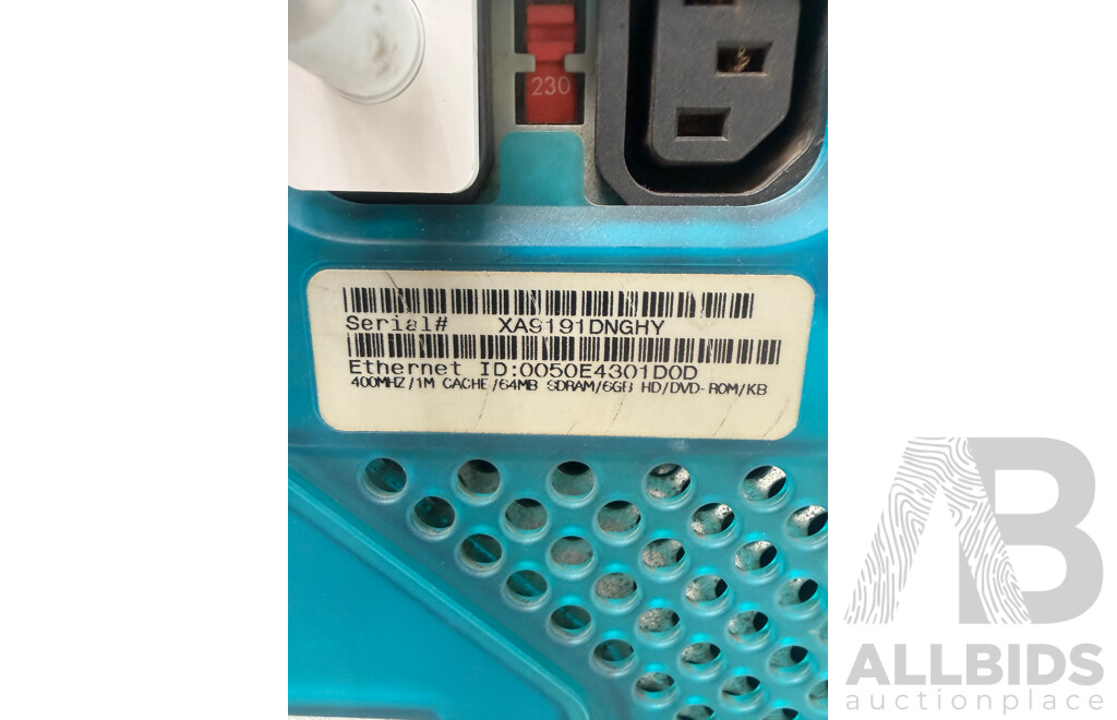 Apple Computer - Power Macintosh G3 Desktop + Apple 17Inch Studio Display (Not Working Possible Electrical Issue) + Genuine Mouse/Keyboard