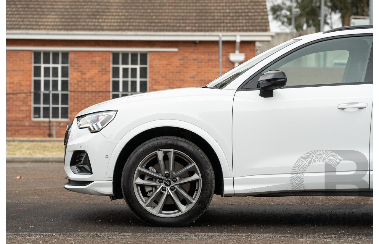 11/2022 Audi Q3 40 TFSI Quattro (AWD) F3 MY23 4d Wagon Glacier White Metallic Turbo 2.0L