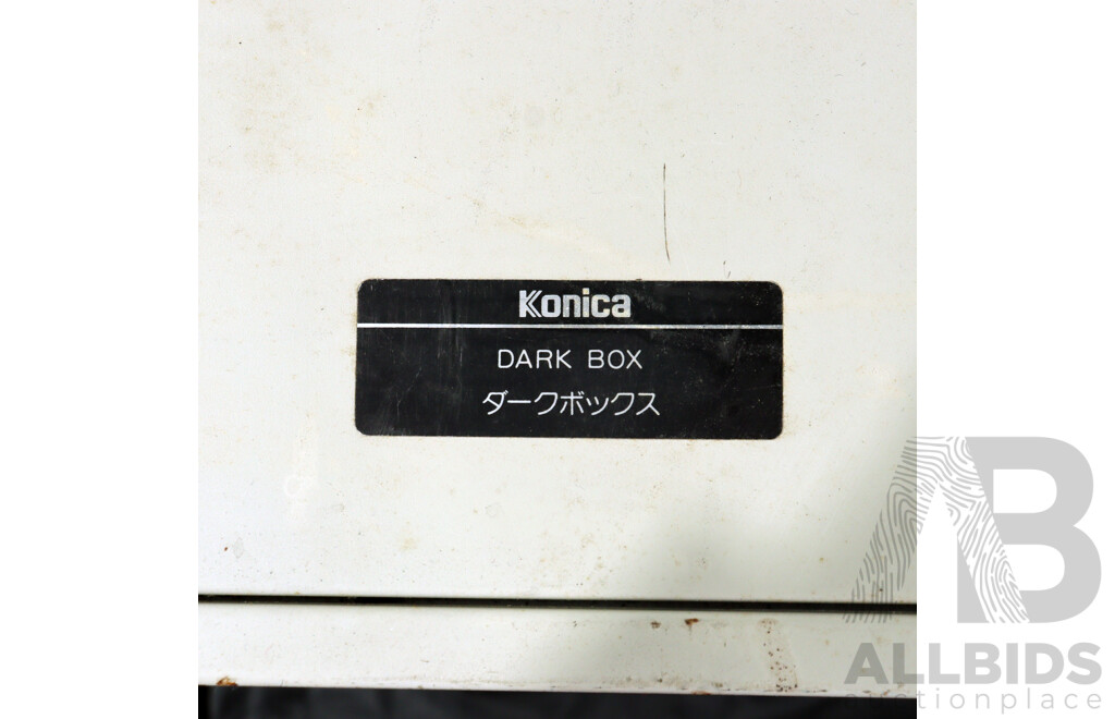 Vintage Konica Dark Box, No Glass