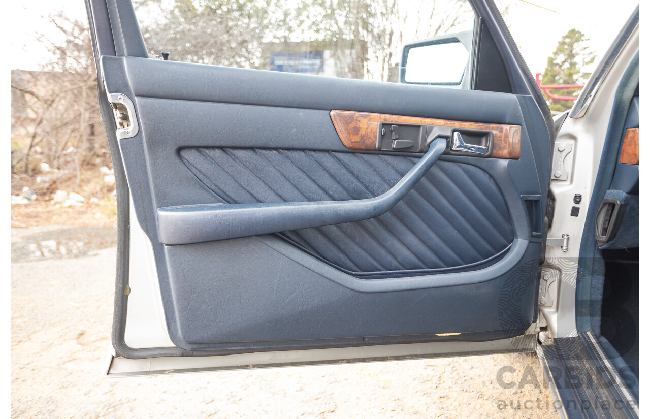 3/1989 Mercedes Benz 420 SEL W126 4d Sedan Astral Silver V8 4.2L