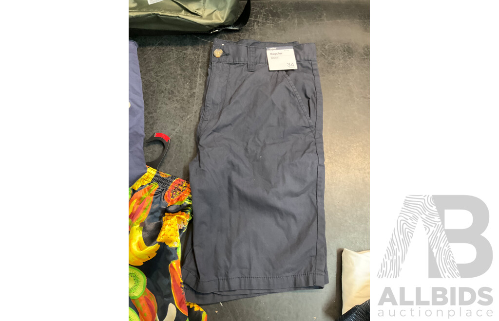 Assorted Men's Clothing Bundle Size M and XXL, Including NIKE and ANKO - Lot of 8