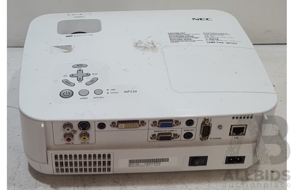 NEC (NP510) XGA 3LCD Projector