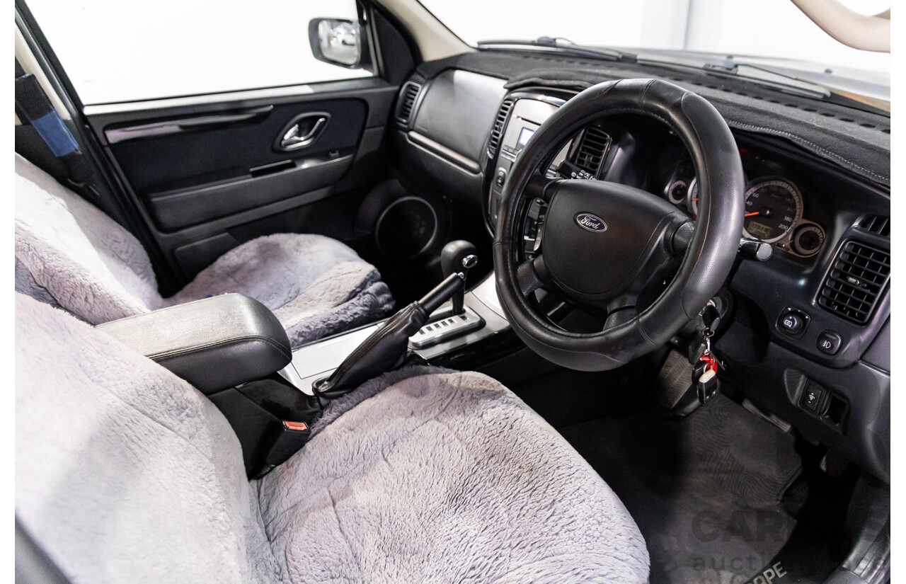 1/2010 Ford Escape  ZD 4d Wagon West Pacific Blue Metallic 2.3L