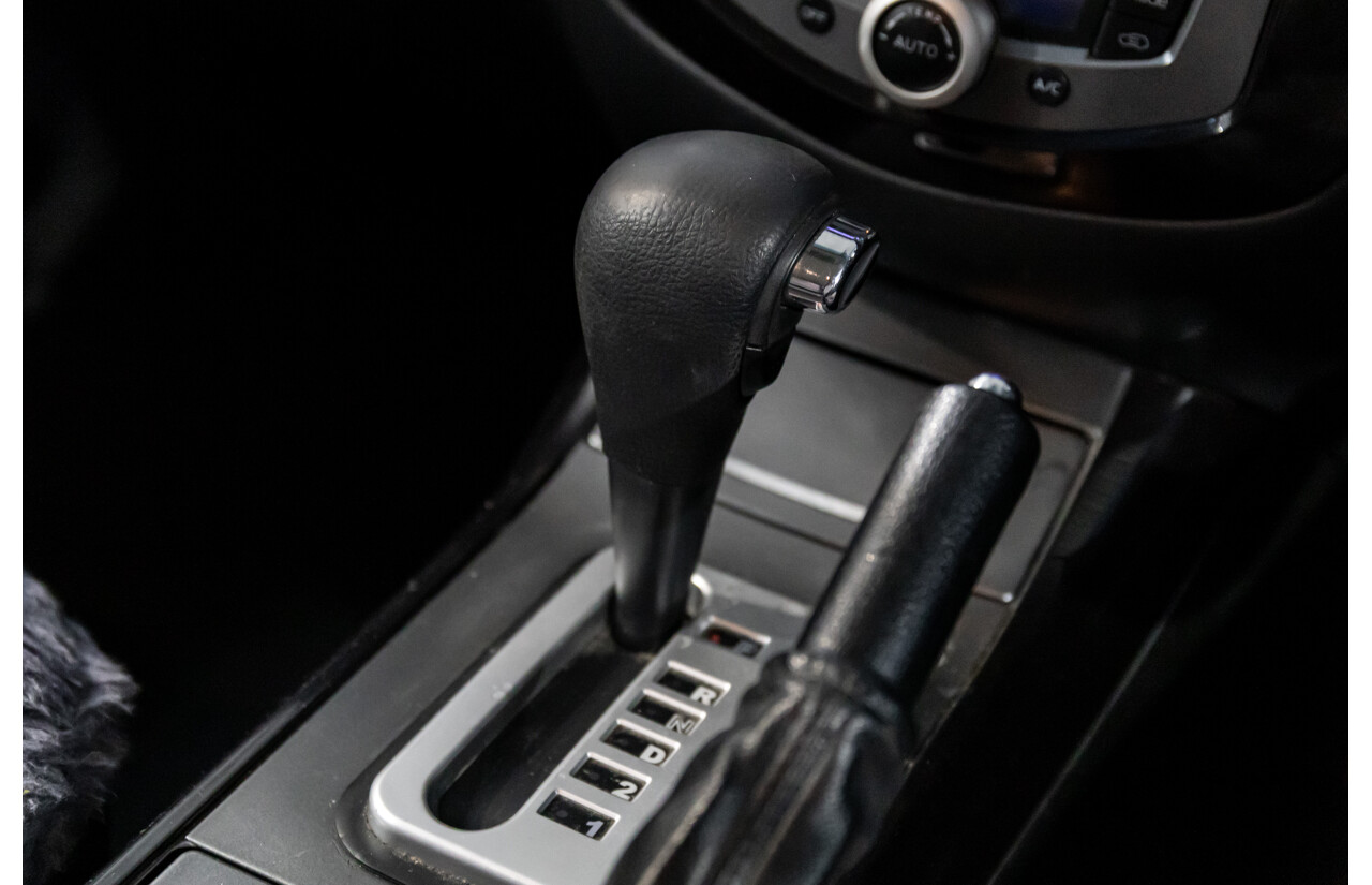 1/2010 Ford Escape  ZD 4d Wagon West Pacific Blue Metallic 2.3L