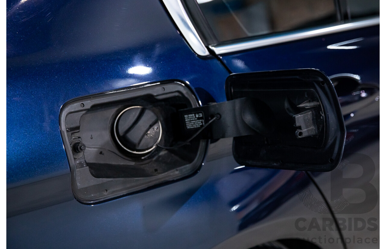 08/2016 BMW 330i Luxury Line (RWD) F30 LCI 4d Sedan Imperial Blue Brilliant Effect Metallic Turbo 2.0L