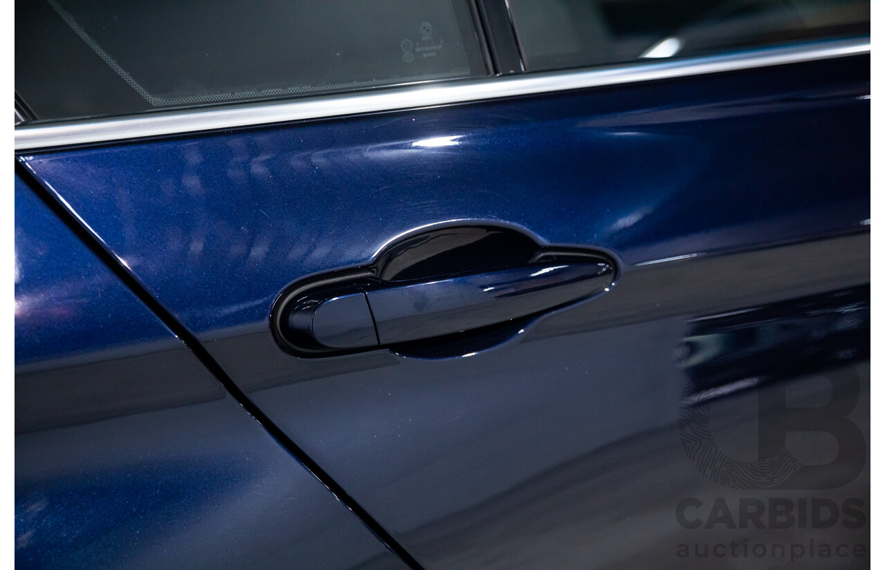 08/2016 BMW 330i Luxury Line (RWD) F30 LCI 4d Sedan Imperial Blue Brilliant Effect Metallic Turbo 2.0L