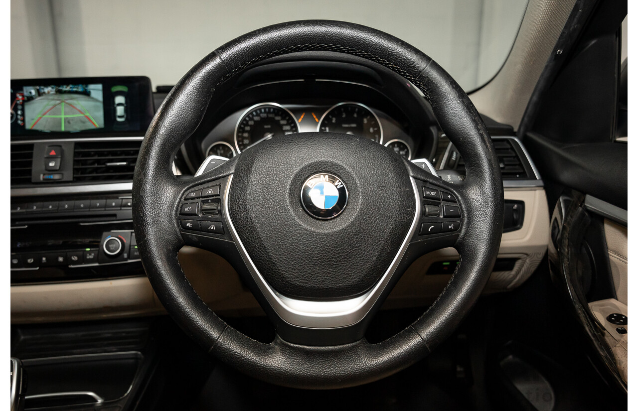 08/2016 BMW 330i Luxury Line (RWD) F30 LCI 4d Sedan Imperial Blue Brilliant Effect Metallic Turbo 2.0L