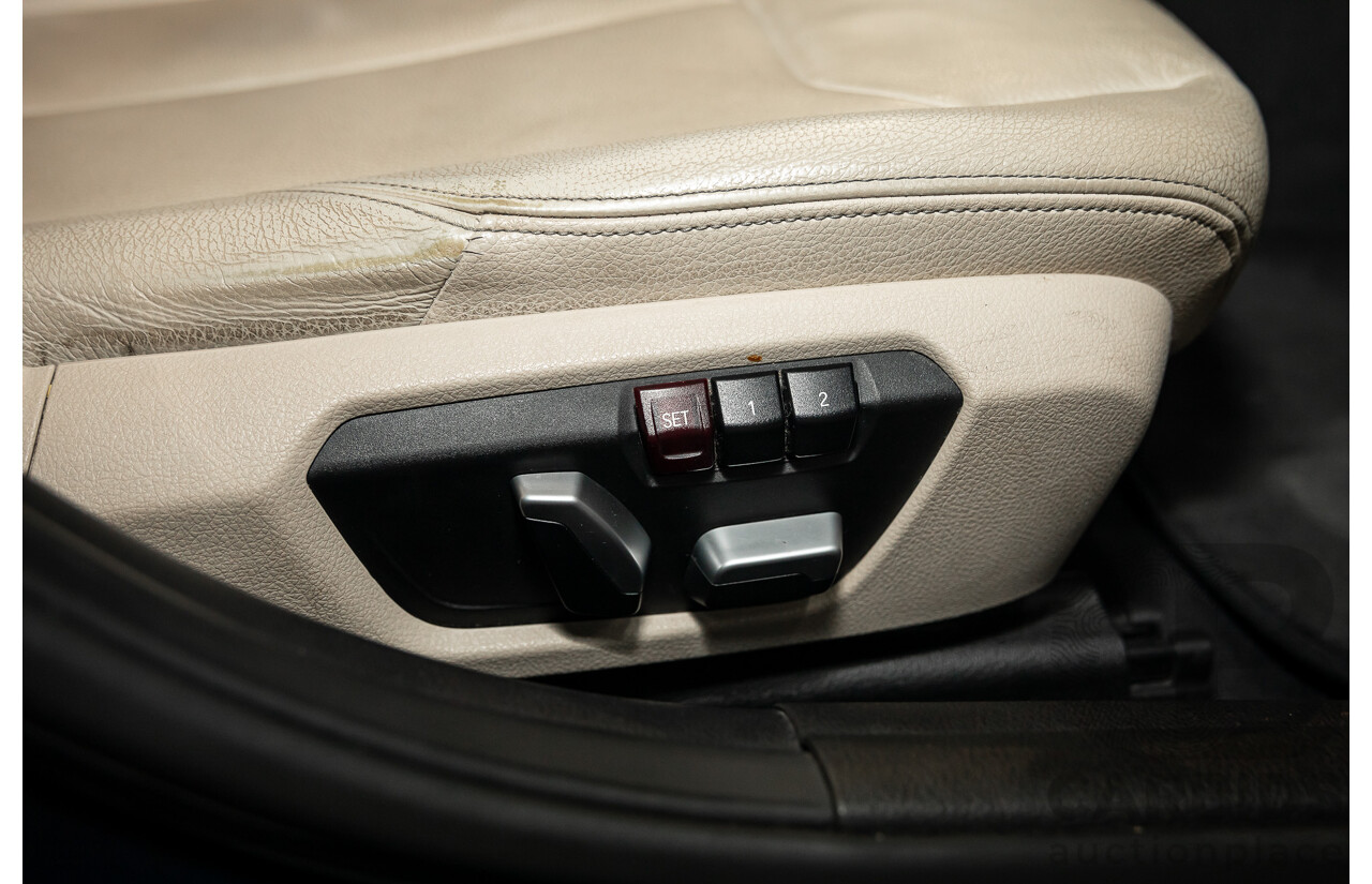 08/2016 BMW 330i Luxury Line (RWD) F30 LCI 4d Sedan Imperial Blue Brilliant Effect Metallic Turbo 2.0L