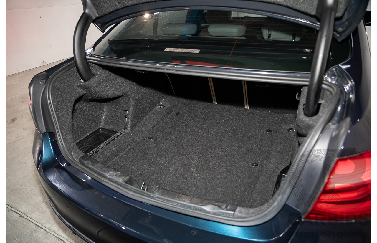 08/2016 BMW 330i Luxury Line (RWD) F30 LCI 4d Sedan Imperial Blue Brilliant Effect Metallic Turbo 2.0L