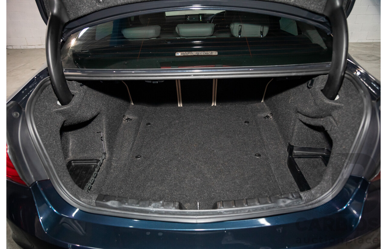 08/2016 BMW 330i Luxury Line (RWD) F30 LCI 4d Sedan Imperial Blue Brilliant Effect Metallic Turbo 2.0L