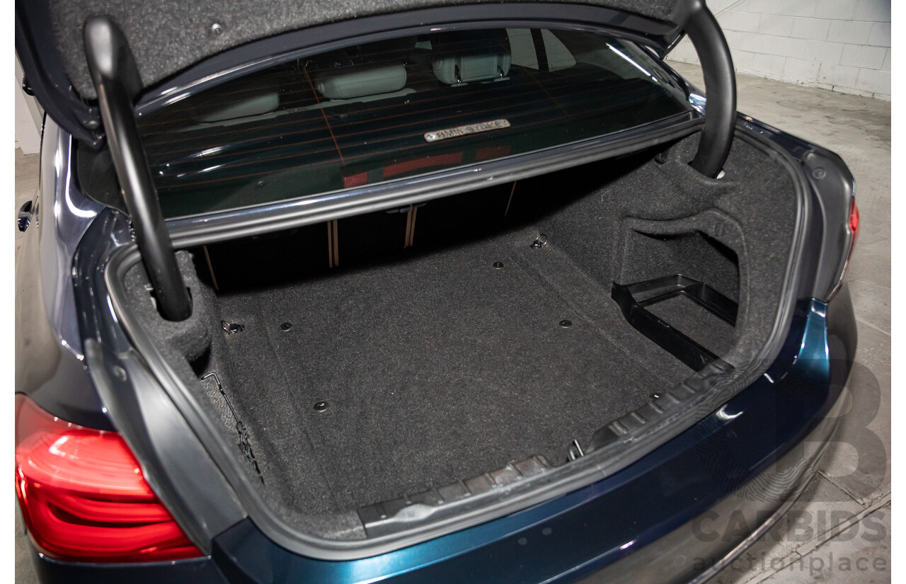 08/2016 BMW 330i Luxury Line (RWD) F30 LCI 4d Sedan Imperial Blue Brilliant Effect Metallic Turbo 2.0L