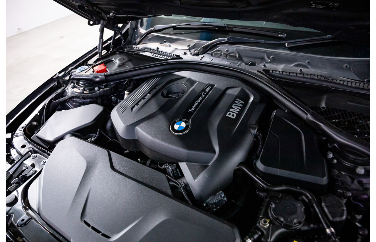 08/2016 BMW 330i Luxury Line (RWD) F30 LCI 4d Sedan Imperial Blue Brilliant Effect Metallic Turbo 2.0L