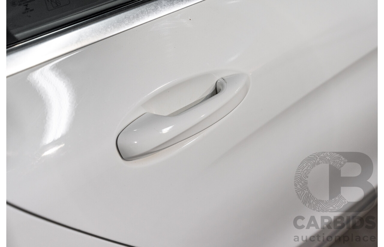 10/2014 Mercedes-Benz C200 205 4d Sedan Polar White Turbo 2.0L