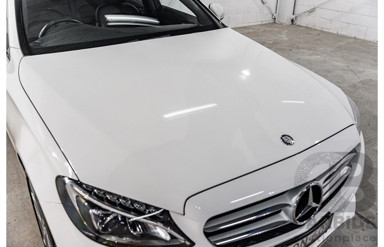 10/2014 Mercedes-Benz C200 205 4d Sedan Polar White Turbo 2.0L