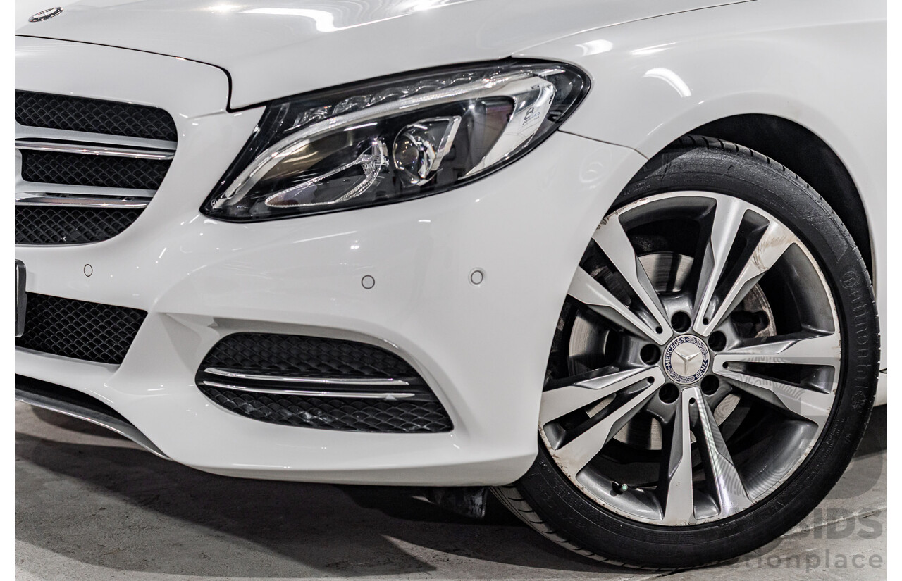 10/2014 Mercedes-Benz C200 205 4d Sedan Polar White Turbo 2.0L