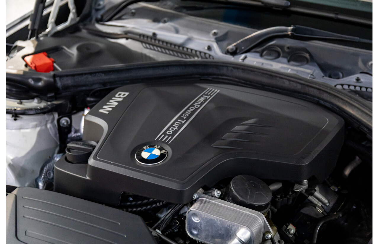 2/2013 BMW 328i Sport Line F30 MY13.5 4d Sedan Alpine White 2.0L