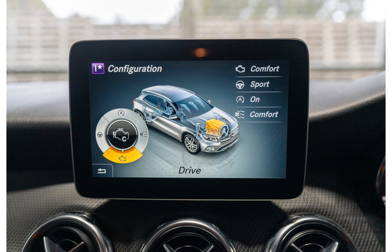 10/2018 Mercedes Benz GLA 180 X156 809MY 4d Wagon Cavansite Blue Metallic Turbo 1.6L