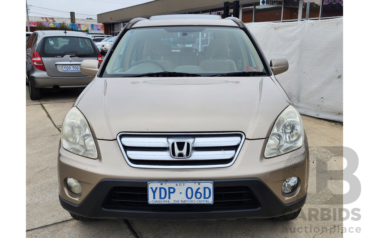 10/2004 Honda CRV (4x4) Sport MY04 4d Wagon Gold 2.4L