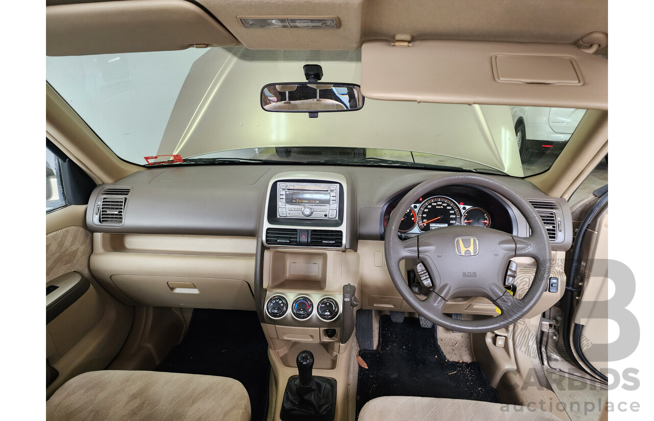 10/2004 Honda CRV (4x4) Sport MY04 4d Wagon Gold 2.4L