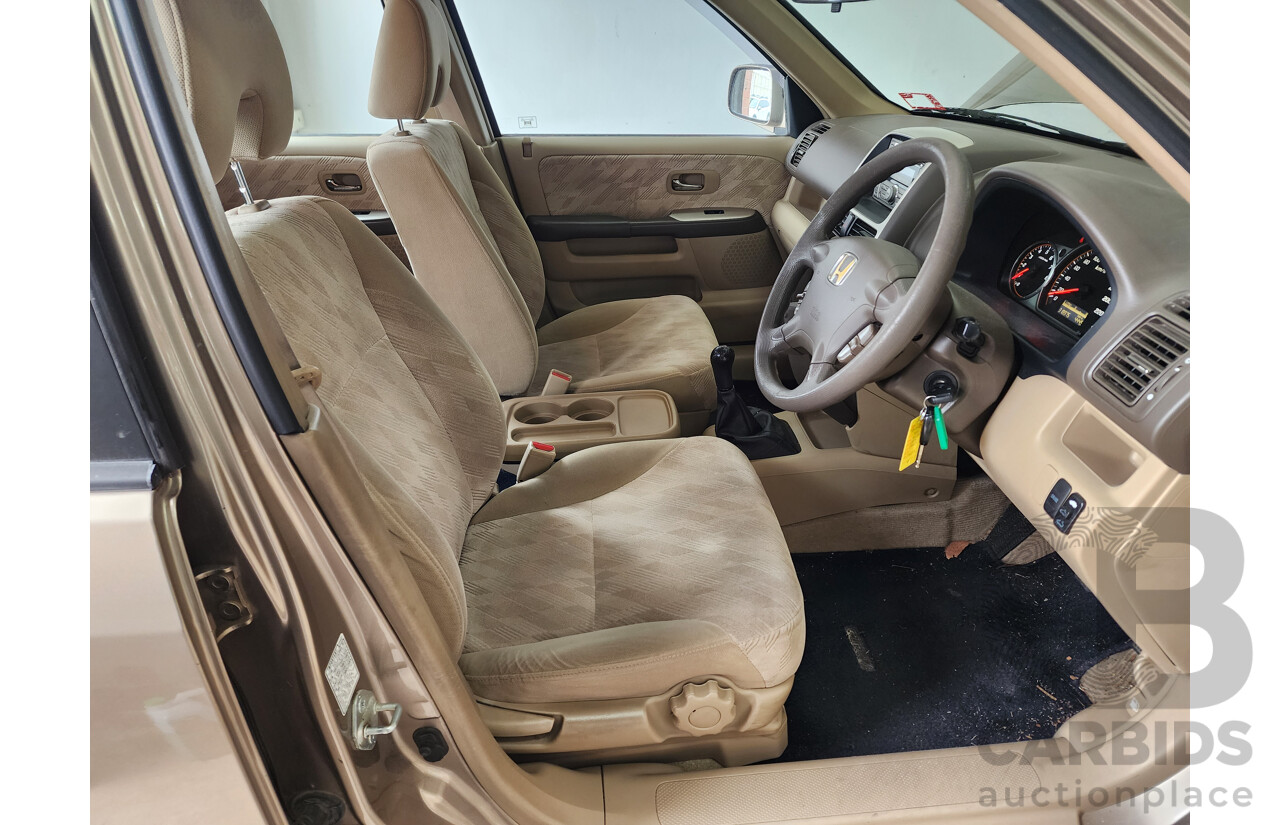 10/2004 Honda CRV (4x4) Sport MY04 4d Wagon Gold 2.4L