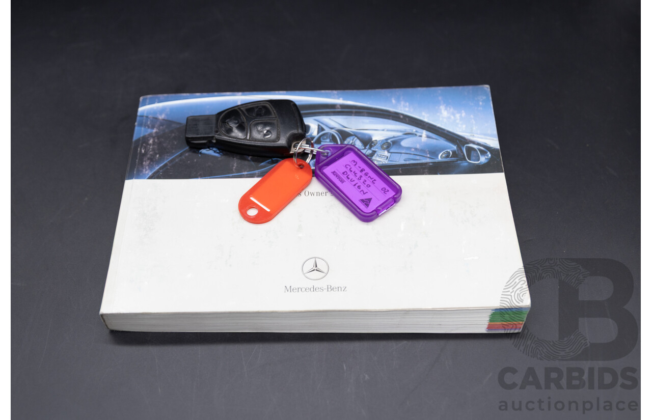 6/2002 Mercedes-Benz CLK320 Avantgarde 2d Coupe Brilliant Silver Metallic V6 3.2L