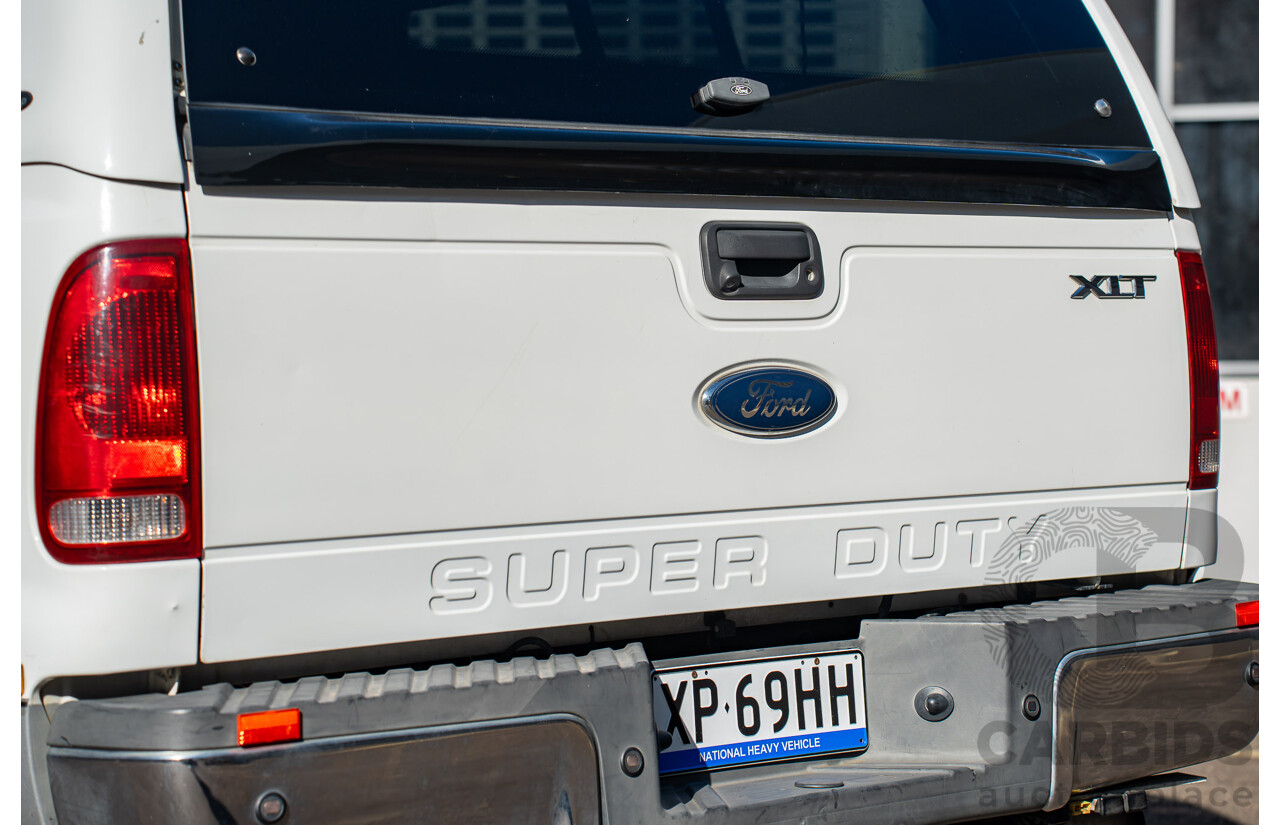10/2008 Ford F250 XLT Lariat (4x4) RN Crew Cab P/Up Oxford White Twin Turbo Diesel - Powerstroke V8 6.4L
