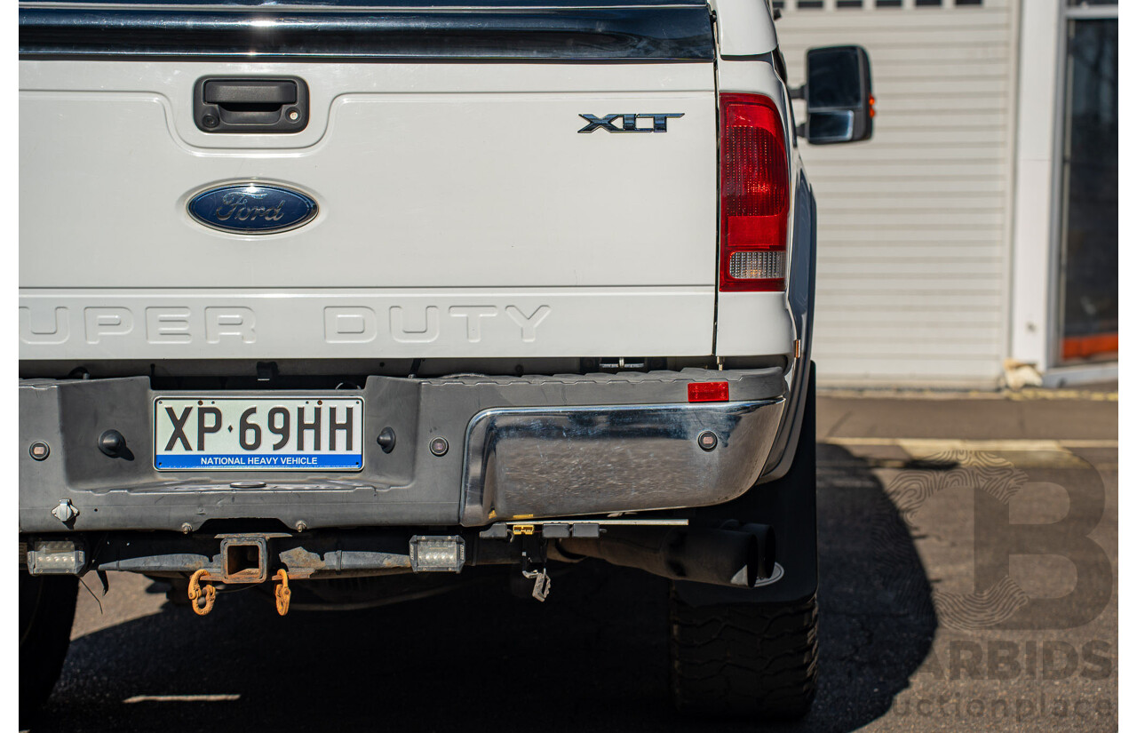 10/2008 Ford F250 XLT Lariat (4x4) RN Crew Cab P/Up Oxford White Twin Turbo Diesel - Powerstroke V8 6.4L