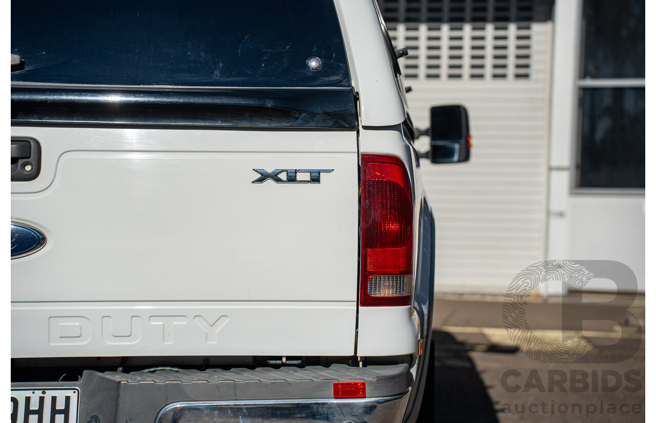 10/2008 Ford F250 XLT Lariat (4x4) RN Crew Cab P/Up Oxford White Twin Turbo Diesel - Powerstroke V8 6.4L