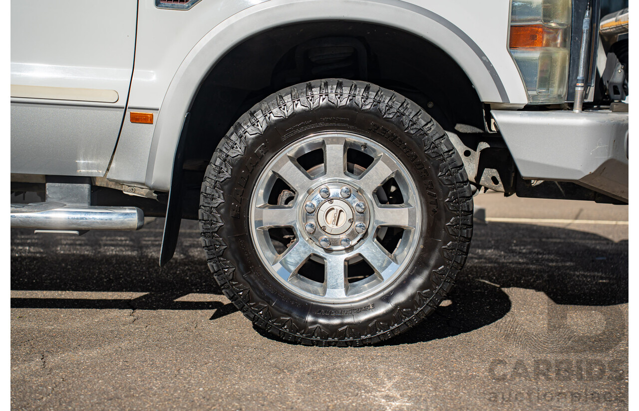 10/2008 Ford F250 XLT Lariat (4x4) RN Crew Cab P/Up Oxford White Twin Turbo Diesel - Powerstroke V8 6.4L