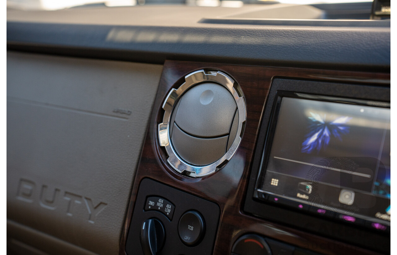 10/2008 Ford F250 XLT Lariat (4x4) RN Crew Cab P/Up Oxford White Twin Turbo Diesel - Powerstroke V8 6.4L