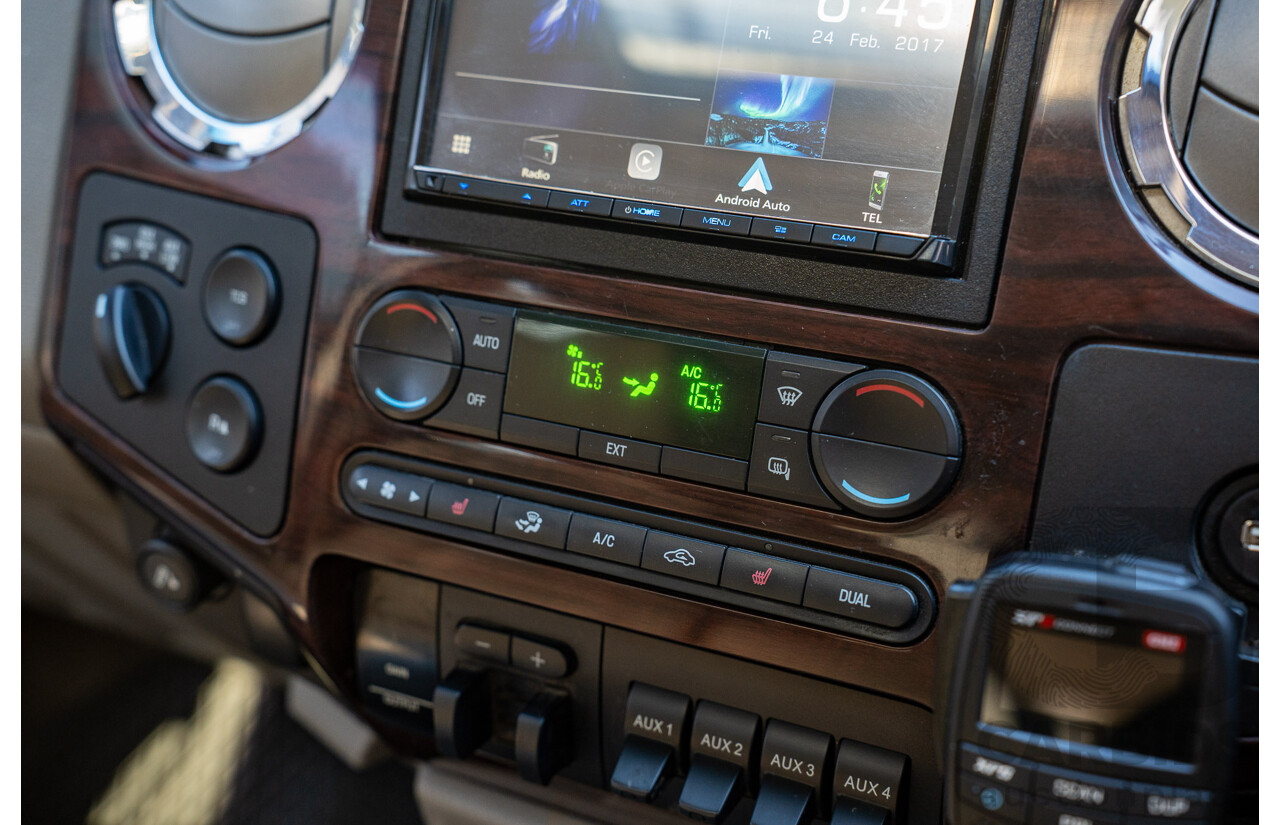 10/2008 Ford F250 XLT Lariat (4x4) RN Crew Cab P/Up Oxford White Twin Turbo Diesel - Powerstroke V8 6.4L