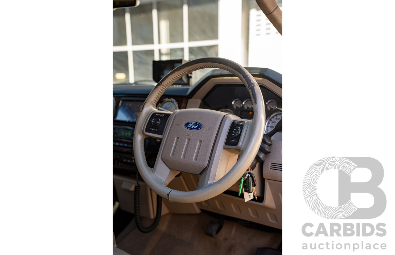 10/2008 Ford F250 XLT Lariat (4x4) RN Crew Cab P/Up Oxford White Twin Turbo Diesel - Powerstroke V8 6.4L