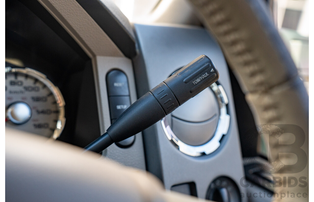 10/2008 Ford F250 XLT Lariat (4x4) RN Crew Cab P/Up Oxford White Twin Turbo Diesel - Powerstroke V8 6.4L