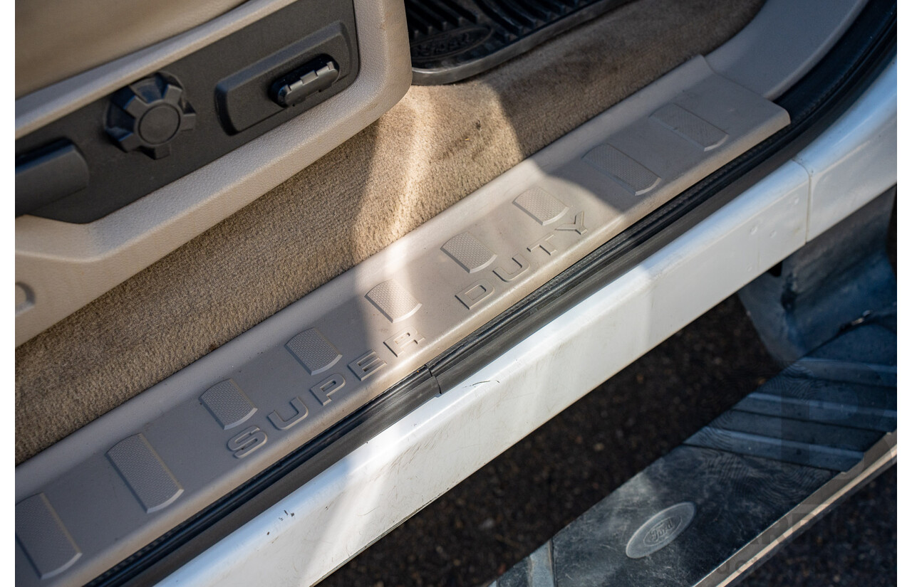 10/2008 Ford F250 XLT Lariat (4x4) RN Crew Cab P/Up Oxford White Twin Turbo Diesel - Powerstroke V8 6.4L