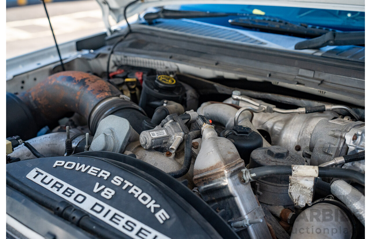 10/2008 Ford F250 XLT Lariat (4x4) RN Crew Cab P/Up Oxford White Twin Turbo Diesel - Powerstroke V8 6.4L